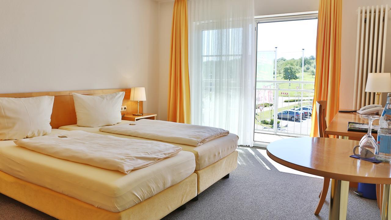 Hotel Alznauer Hof Gomaringen Kültér fotó