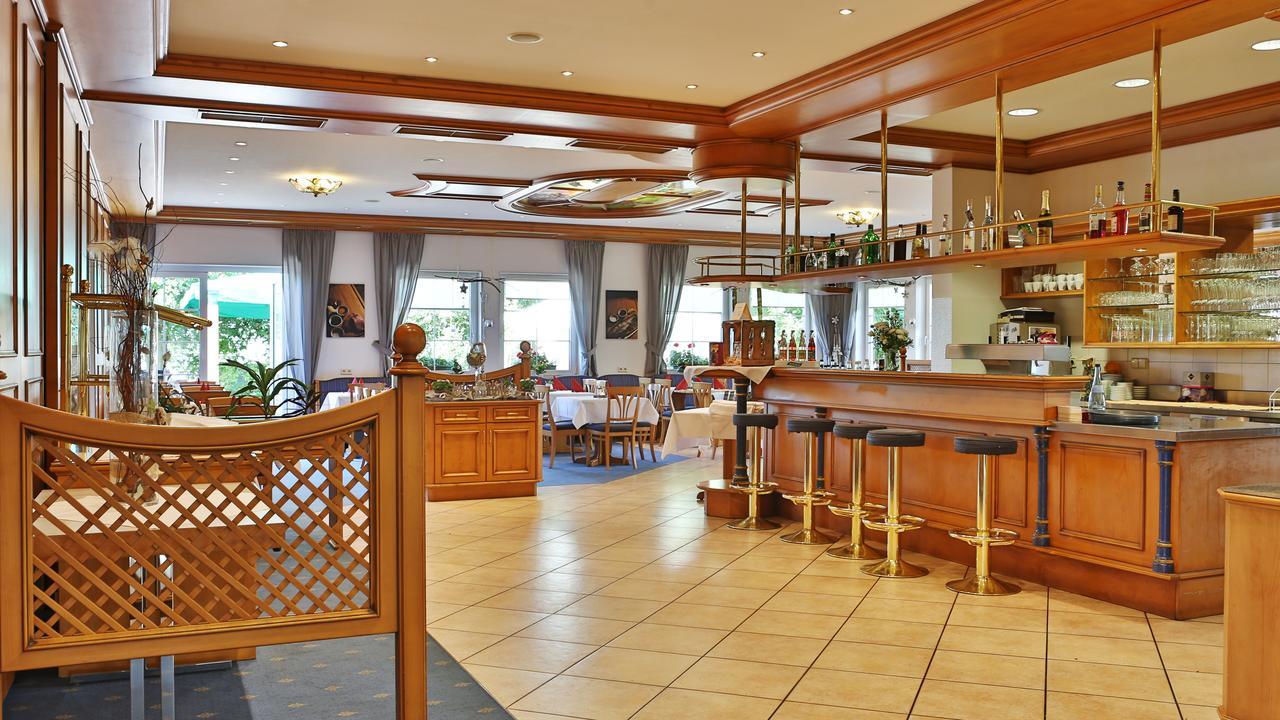 Hotel Alznauer Hof Gomaringen Kültér fotó